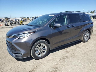 TOYOTA SIENNA LIMITED 2023