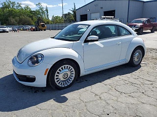 VOLKSWAGEN BEETLE 1.8T 2015