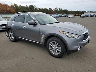 INFINITI QX70 2017