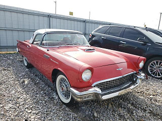 1957 FORD THUNDERBIRD