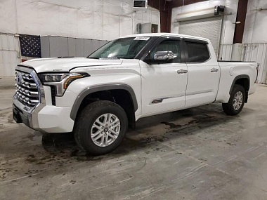 TOYOTA TUNDRA CREWMAX PLATINUM 2024
