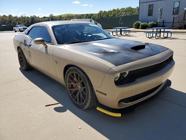DODGE CHALLENGER SRT HELLCAT 2016
