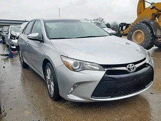 TOYOTA CAMRY LE 2016