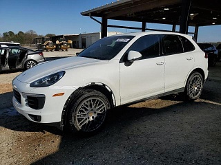 PORSCHE CAYENNE 2018