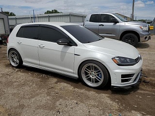 VOLKSWAGEN GOLF R 2016