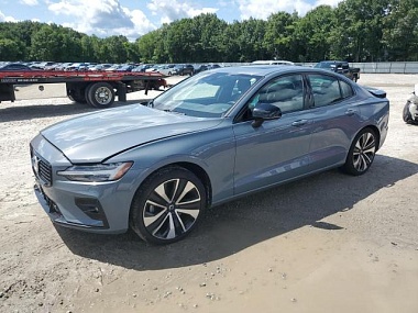 VOLVO S60 B5 MOMENTUM 2022