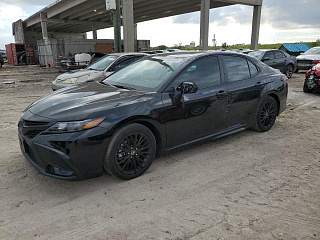 TOYOTA CAMRY NIGHT SHADE 2022