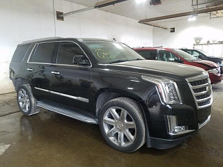 CADILLAC ESCALADE LUXURY 2015