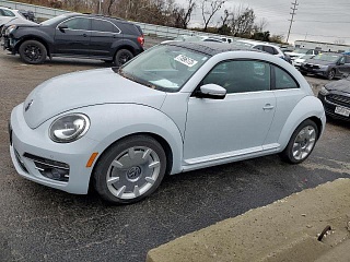 VOLKSWAGEN BEETLE SE 2018