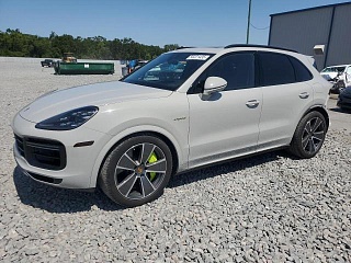 PORSCHE CAYENNE TURBO S E-HYBRID 2020