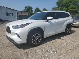 TOYOTA HIGHLANDER HYBRID XLE 2022